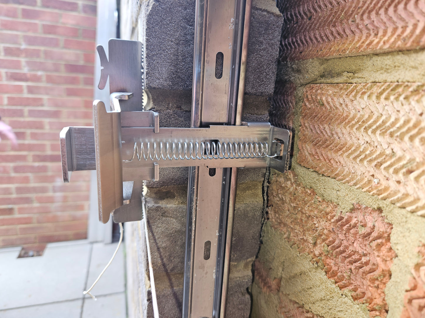 FitzBrick Wall Starter Line Clamp